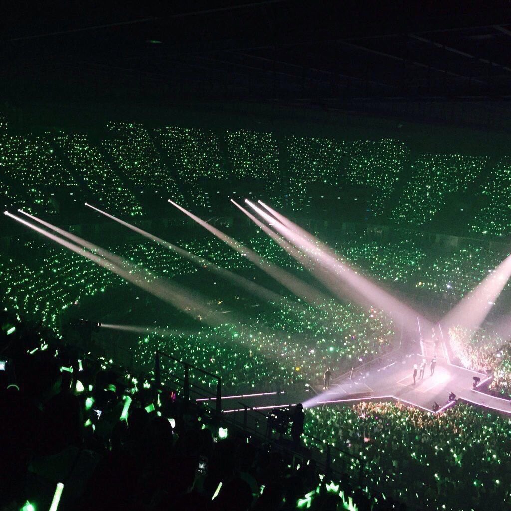 Markson073's tweet photo. We only want this, in Thailand. At least in Thailand please. #Got7Thailandtour2017 https://t.co/Lb1GJUl3jL