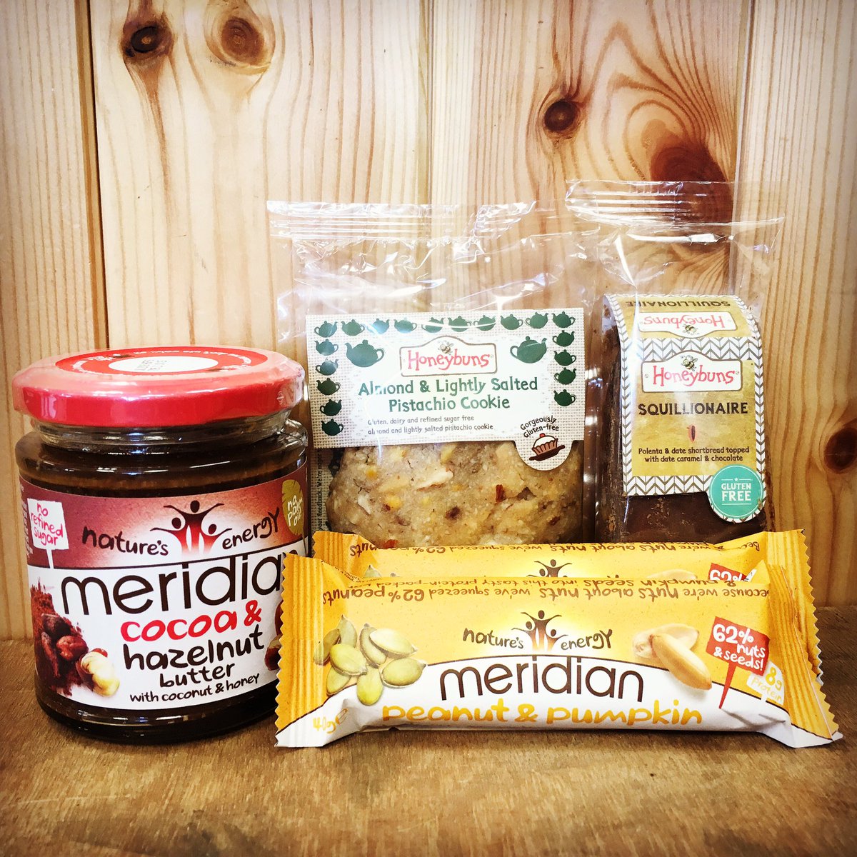 NaturalStoreFHS's tweet photo. Big thanx2 @HoneybunsBakery & @MeridianFoods 4providin delicious samples 4our #NatStoreParty on 13/5 πβοΈ #LoveNatStore #Health #LoveFalmouth https://t.co/3fG4KodVmj