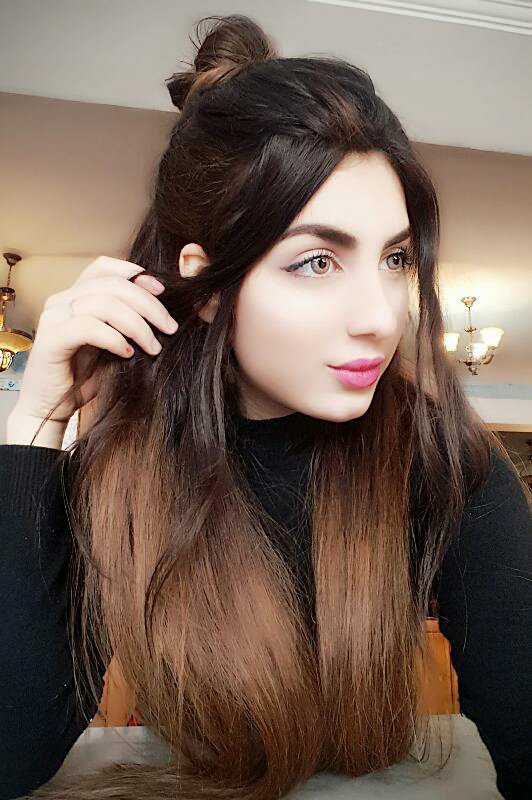 ennaharonline's tweet photo. #الجزائر
#سهيلة_بن_لشهب تستذكر مجازر 8 ماي 1945
#souhilabenlachhab
https://t.co/X8Lrtm9SXY https://t.co/RFmIpEBIy1