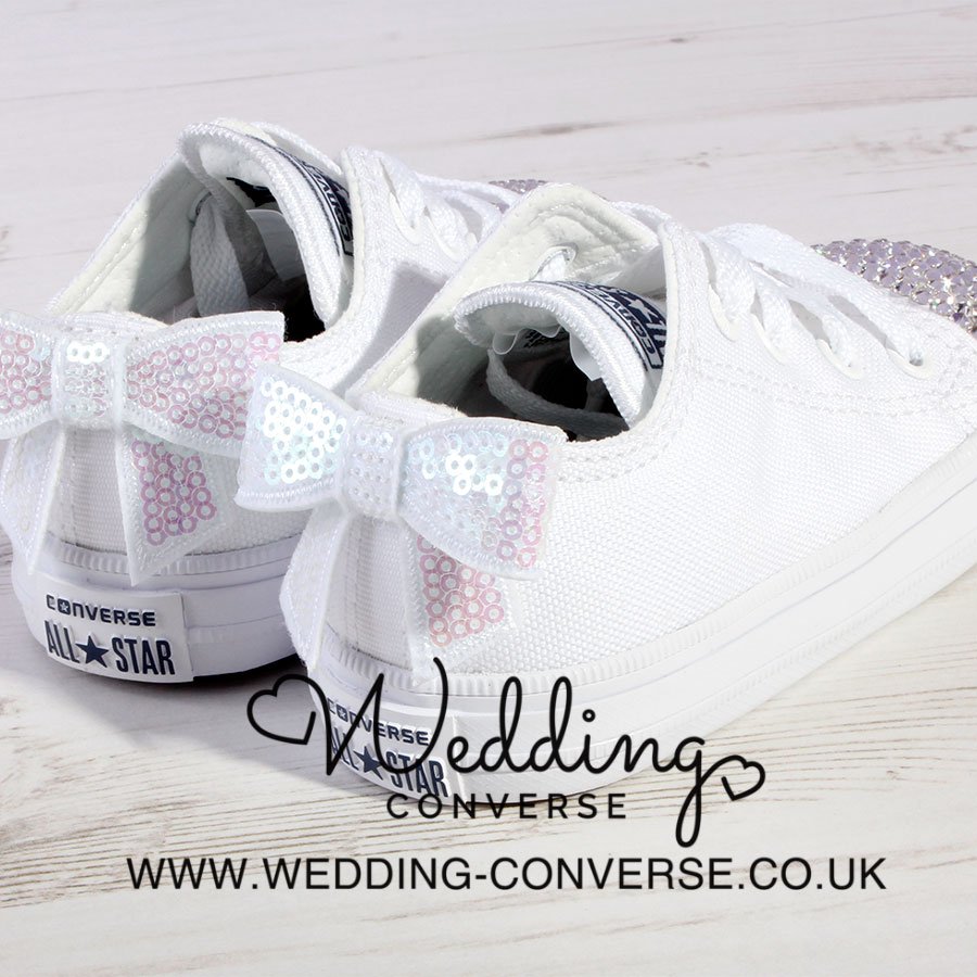 flower girl with converse