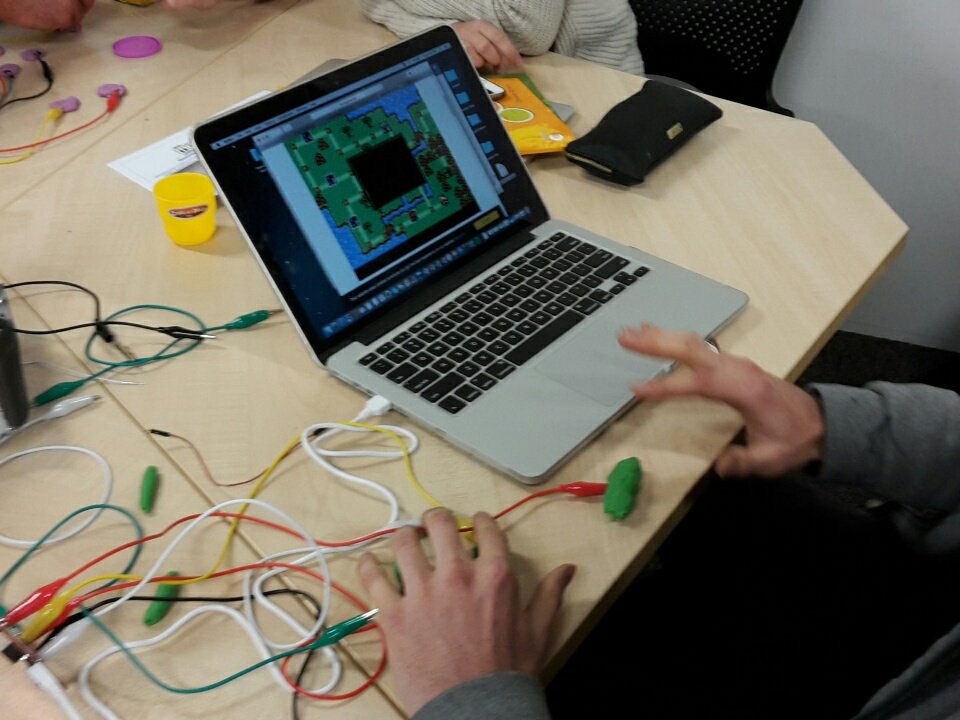 k_skipworth's tweet photo. Playing Super Mario with the Makey Makey and play dough pieces! Incredible! #ACUedu_p https://t.co/csodDaFFla