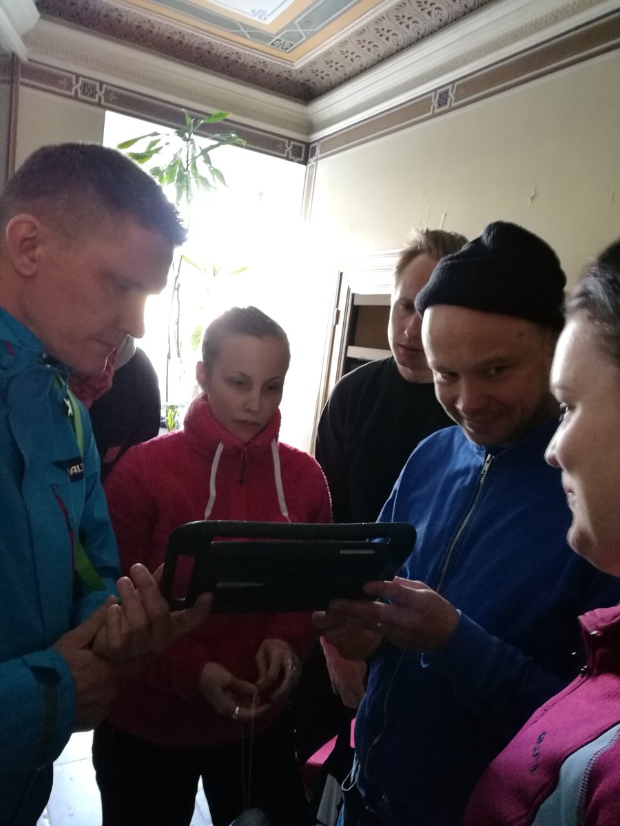 JohannaKai's tweet photo. Papisto2 ratkoo nyt Kokkolan tulipaloon liittyviä kysymyksiä Raatihuoneella #AmazingCase @jyu_okl @opetpilvissa20 https://t.co/fc9DAJiaHR