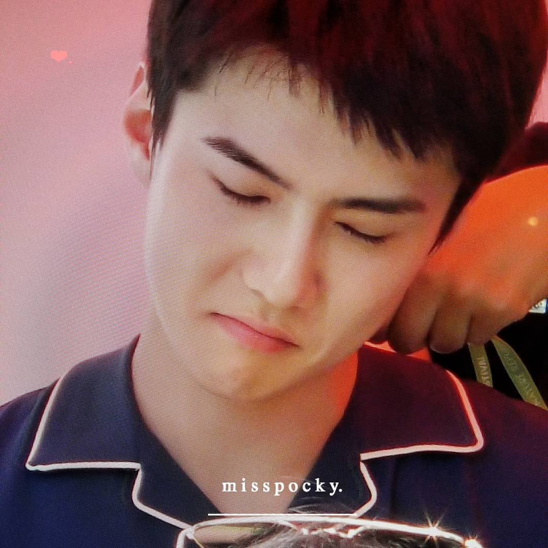 ㅋㅋㅋㅋㅋㅋㅋ ♡ (づ￣ ³￣)づ
#sehun #세훈