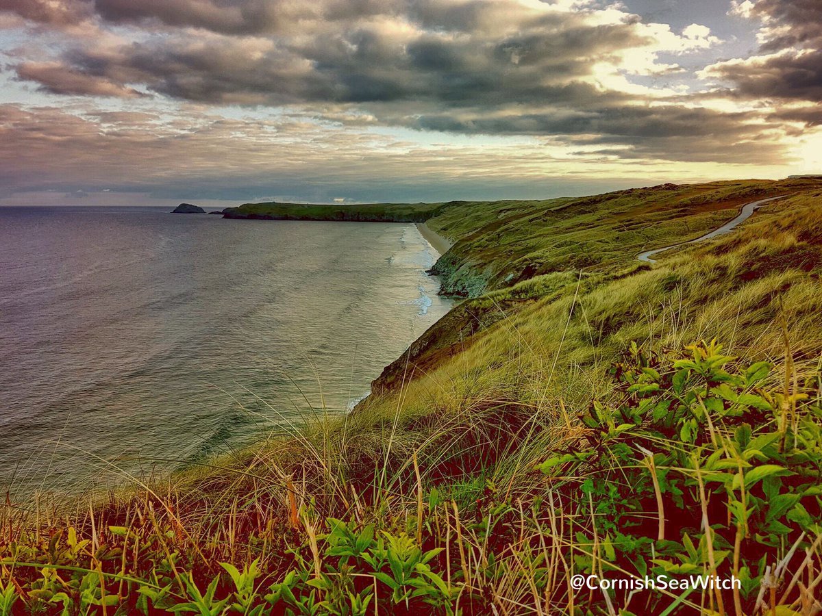 Magic awaits at the seashore - time to immerse myself in the sea recharge for the  approaching full moon 

Have a blessed day )0(