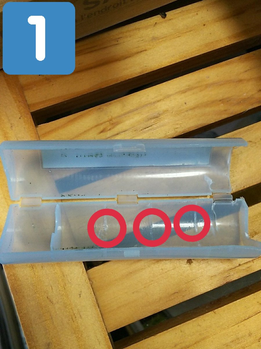 コインシリンダー ダイソーのコインケースと通販のバネで簡易コインシリンダー作ってみた。 1→バネの大きさに合わせて、○の部分を切る。 今回は短いバネなので３つ切りました。  2→100円玉を出す部分を切る 目安として、100円用二枚分の厚さにすると使いやすい 3→バネ ...