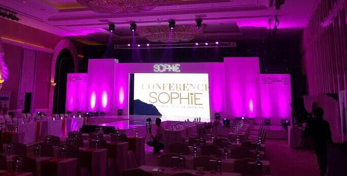 AbsoluteEOjkt's tweet image. @Sophie_Paris Conference @ShangriLaJKT #SophieReward2017 #AbsoluteEvents #JavaExpoProject