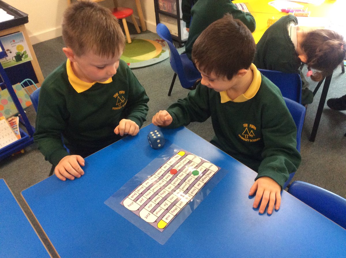 firsprimarysale's tweet photo. #Year1 getting #phonicscreeningcheck ready with a nonsense words game #phonics #peerlearning https://t.co/Lb4v4OTShG