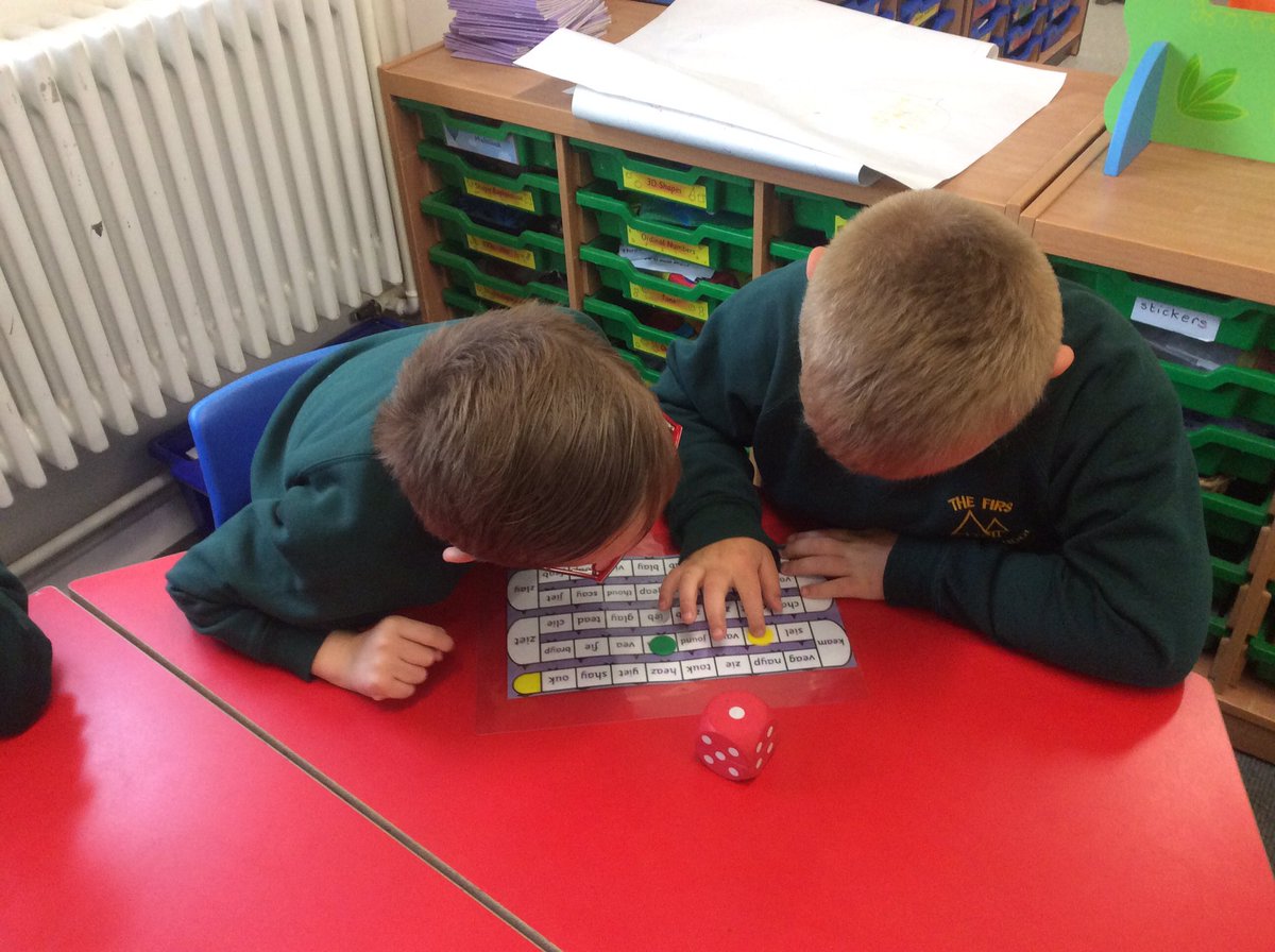 firsprimarysale's tweet photo. #Year1 getting #phonicscreeningcheck ready with a nonsense words game #phonics #peerlearning https://t.co/Lb4v4OTShG