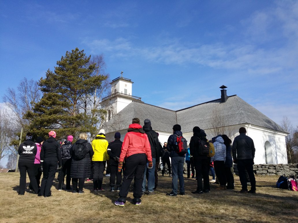 impio's tweet photo. #Amazingcase käynnissä monialainen #ilmiöopetus #Kokkola ssa #chydenius #laiko #jy #okl @opetpilvissa20  Suunnistamisessa auttaa #what3words https://t.co/6hQuUWtzMB