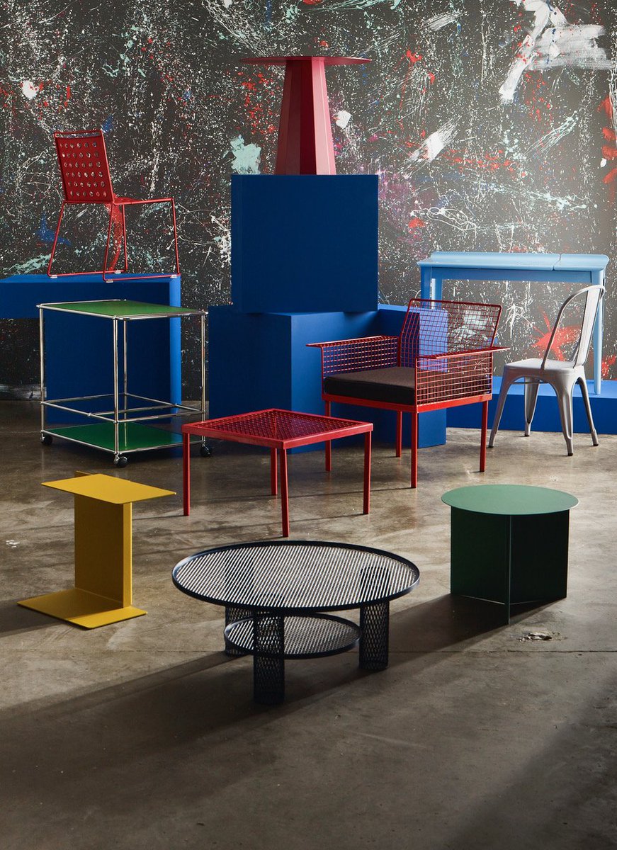 Serious decor inspo from Neil Mersh in this month's 'The World Of Interiors'. So many fab bits of furniture featured in 'Elements Of Style'.