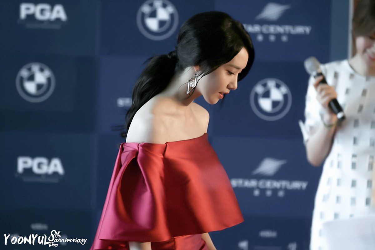 [PIC][03-05-2017]YoonA tham dự "53rd Baeksang Arts Awards" vào chiều nay + Giành "Most Popular Actress or Star Century Popularity Award (in Film)" - Page 3 C_Y1hL5WAAEspaL