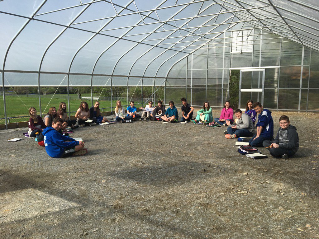 HBMSGreenhouse's tweet photo. It's done! Having our first class in the greenhouse! https://t.co/267jzbkLSI