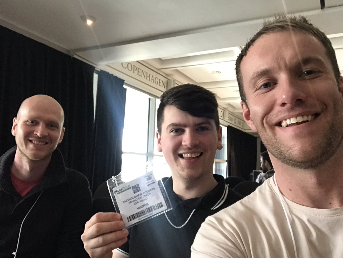 GreensBlood's tweet photo. Getting the conversation going with Ben Stacey Solutions and Bart Rodgers at #PlasaLeeds @Tech_Geek_Girl lets go! 😁 https://t.co/4ClEcBxFPI
