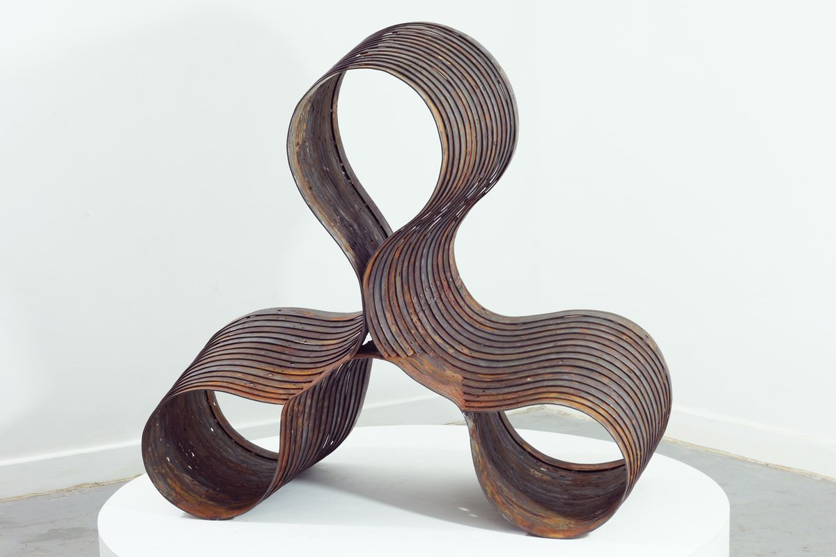 Fantastic to have sculptor John McDonald exhibiting work in the show this week 
johnmcdonaldsculpture.co.uk
#brinkexhibition #waves #sculpture