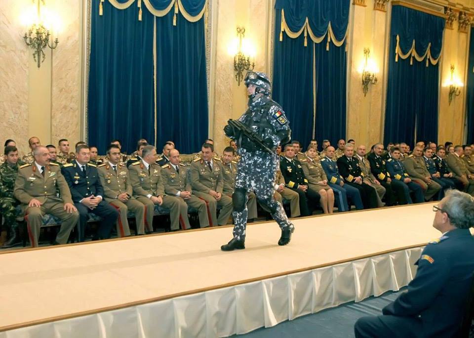 Moscow Fashion Week
via <a href="/golub/">Mykhaïlo Golub</a>