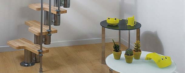 Geen ruimte voor een grote trap? lees hoe eenvoudig u een ruimtebesparende trap monteert! bit.ly/molenaarstrap