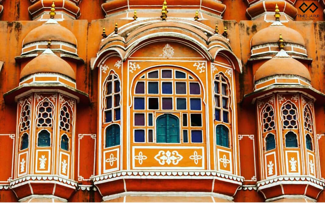 TimesJaipur's tweet photo. #HawalMahal consis of 952 windows, the only architecture to have these many windows in one building
Follow @TimesJaipur for more..
#jaupur https://t.co/eha7sTffzd