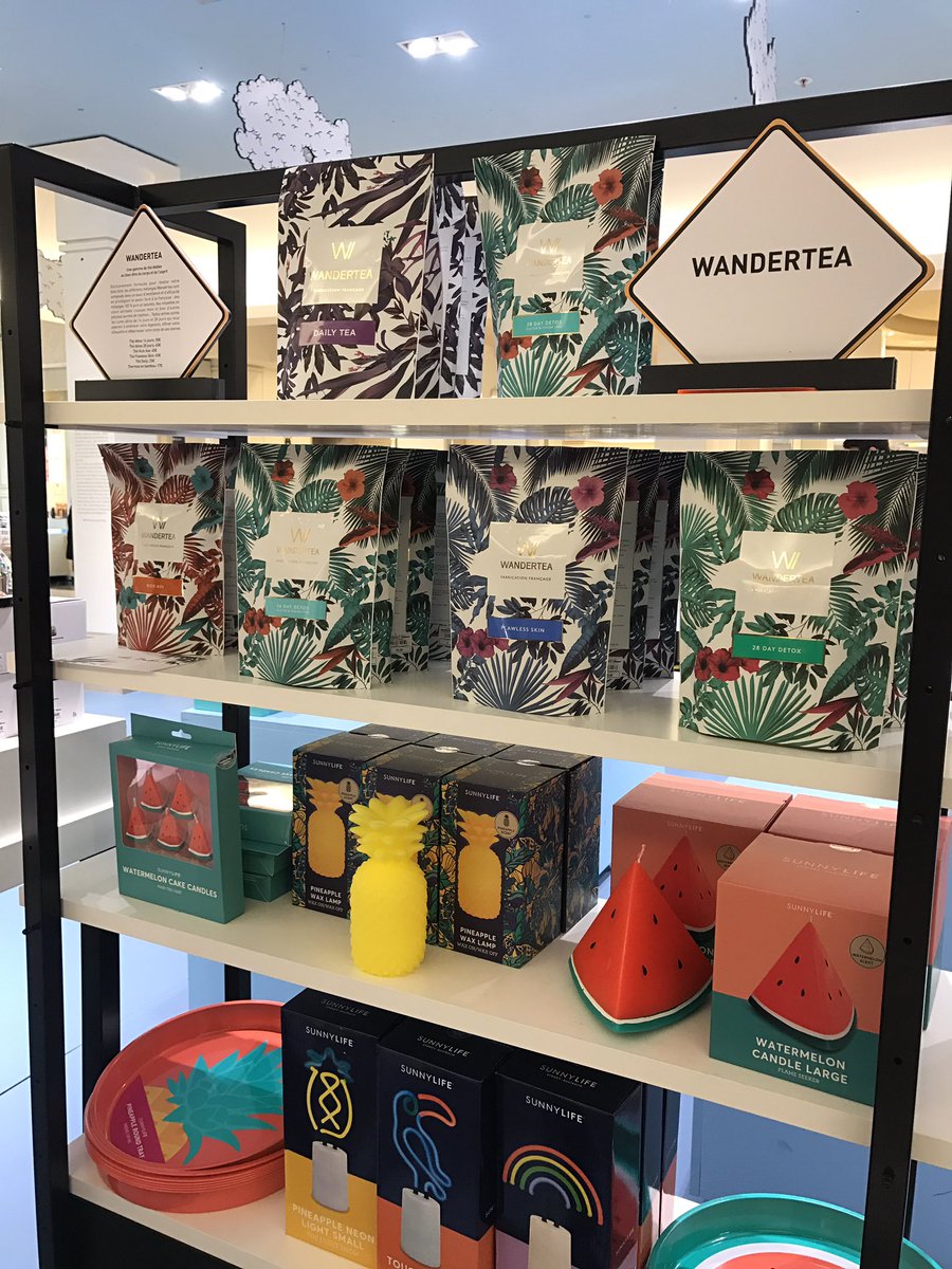 caroreceveur's tweet photo. Retrouvez toute les gammes @wanderteafr chez @lebonmarche #paris 🌴☕️🌴
#wandertea https://t.co/9FWx3X5mkY