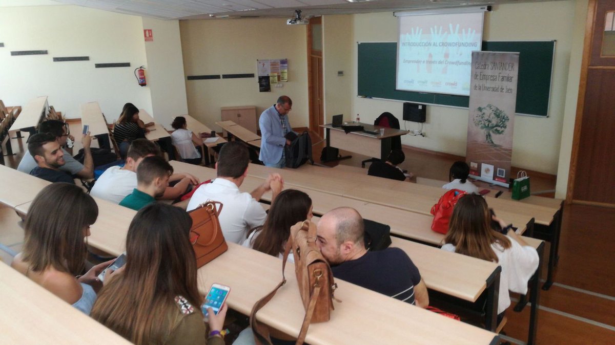 sergio_cuesta's tweet photo. Comienza la charla de #Crowdfunding en @ujaen @CSEFJaen @Crowdemprende @jeguemac https://t.co/9dMv09tOiK