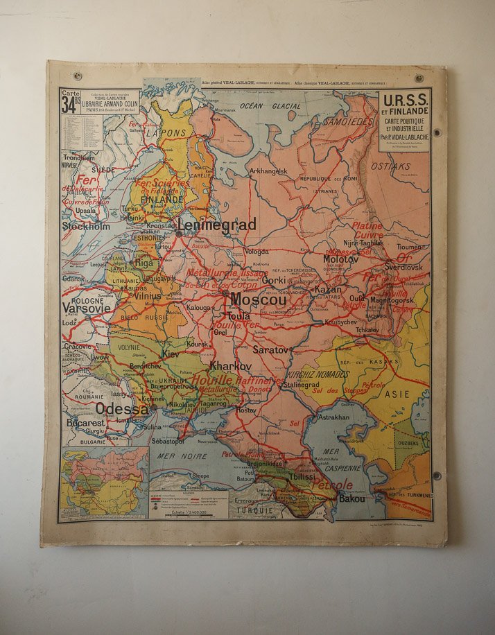 VtgWallCharts's tweet image. Vintage French Map of USSR &amp;amp; Finland ow.ly/Vm8R30byMOm #vintagewallcharts #frenchmap #vidallablache #ussr #finland #vintage #interiors