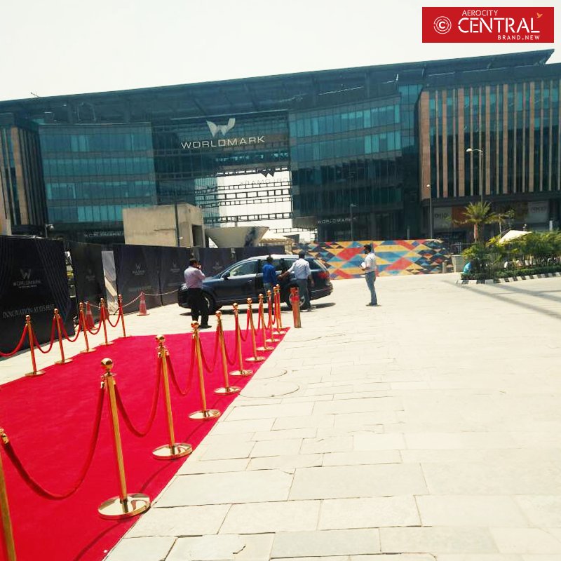 centralandme's tweet photo. Thank you all for your amazing response at #RedCarpetWeekend with Central. https://t.co/Dqx0lTORhZ