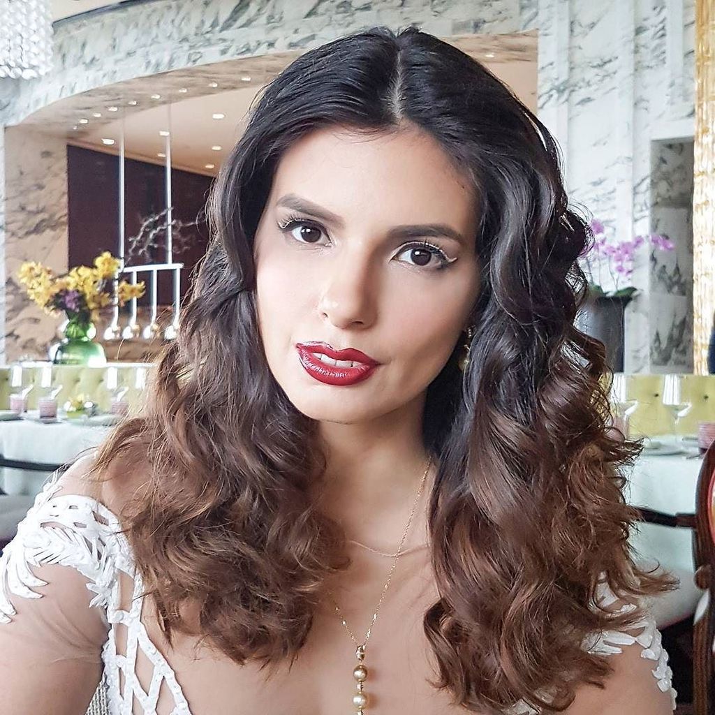 hannapechon's tweet photo. Paula for Asian Dragon Weddings 🌹
Hair by @jackypante
#MakeupbyHannaPechon #BridalMakeup #beautyph #bridalph #we… https://t.co/ThlsNqGN8f https://t.co/fUIoEvM6tV