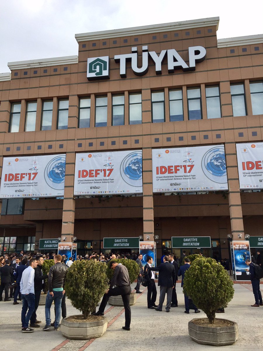premshowfreight's tweet photo. #IDEF2017 is officially ready! Here are some pics from behind the scenes. #LogisticExperts #eventprofs https://t.co/HyGX6UTaPw