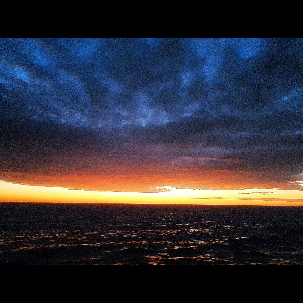 hammy118's tweet photo. Calm after the storm leaving Italy #storm #sunset #italy #Mediterranean #work #photography https://t.co/WdRXlPyepL