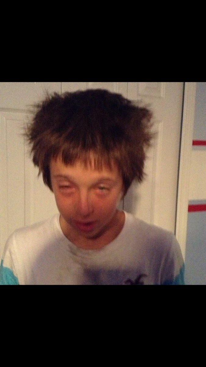 LaneSeal's tweet photo. Happy birthday cole. Your a great pal even tho nobody can stand you😂 https://t.co/RChsSudx2u