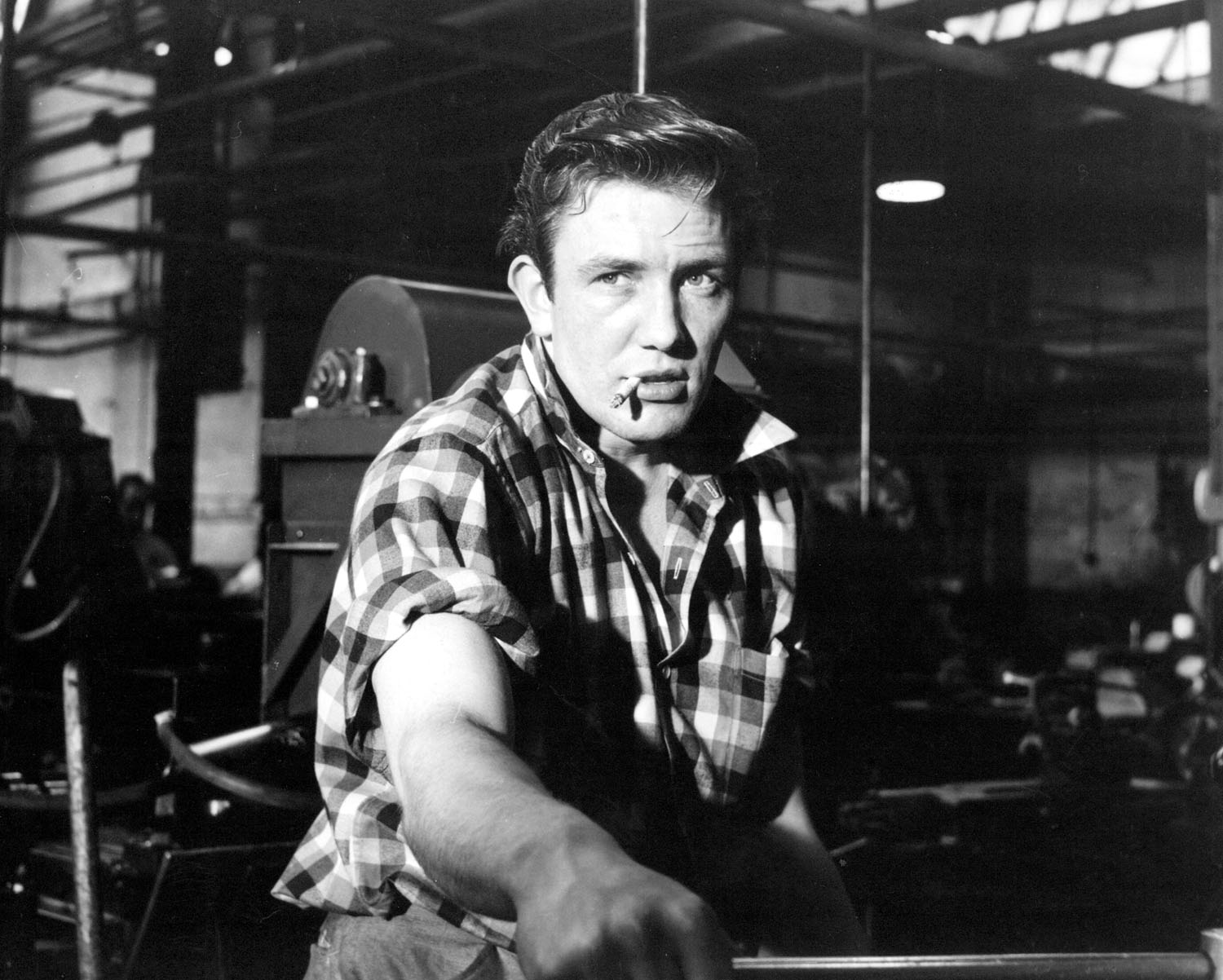 Happy birthday to one hell of an actor, five-time Oscar-nominee Albert Finney! 