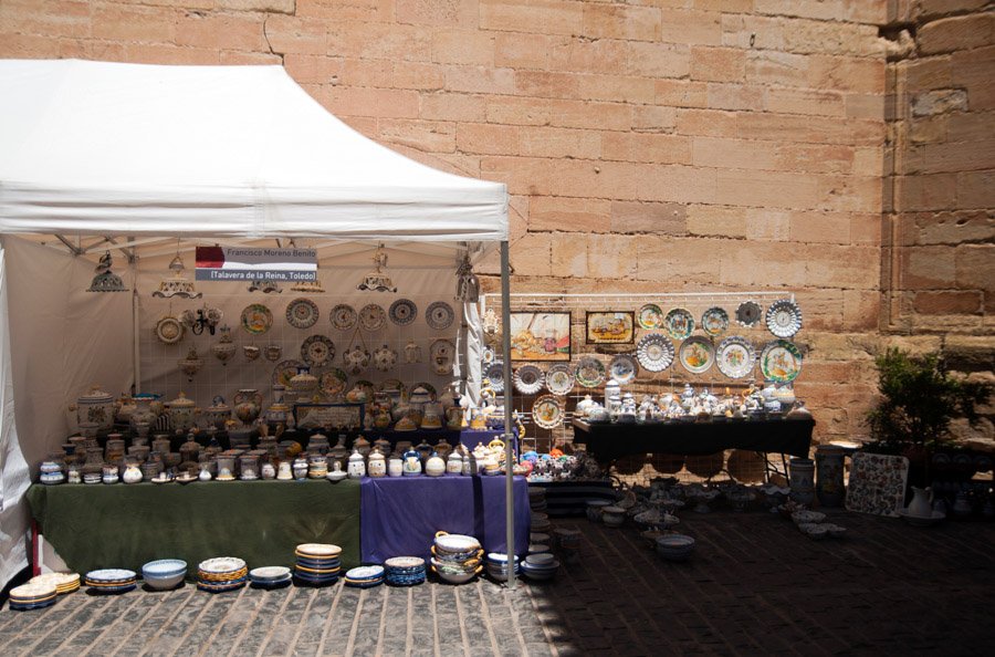 Feria_NACE's tweet photo. Hoy recordamos a Cerámicas Yuma, La Bisbal d'Empordà (Girona) y Francisco Moreno Benito, Talavera de La Reina (Toledo). #nace2016 #navarrete https://t.co/8DnlAGqUJC