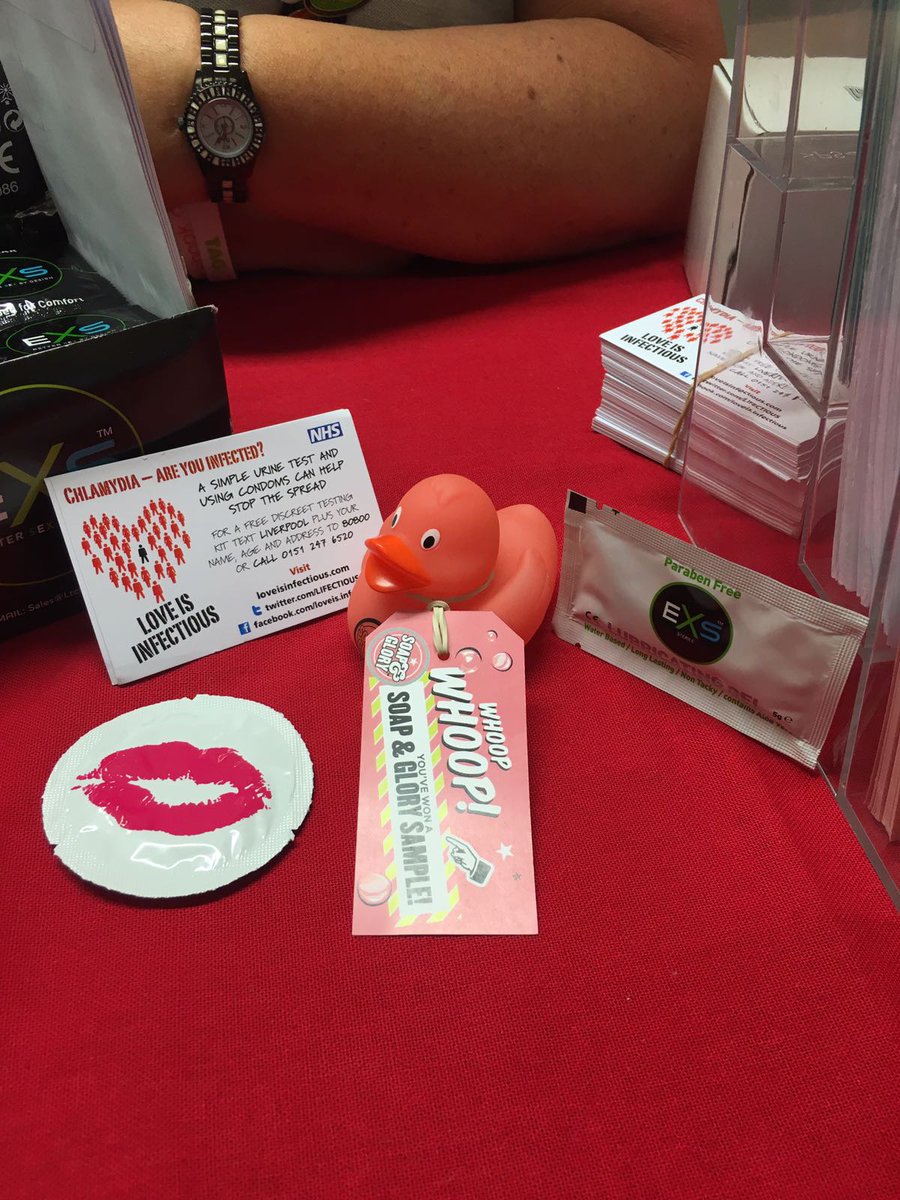 LIFECTIOUS's tweet photo. This little #wherethepuck is helping promote #Chlamydiascreening with us @LiverpoolGuild https://t.co/eQDKlq1rGk