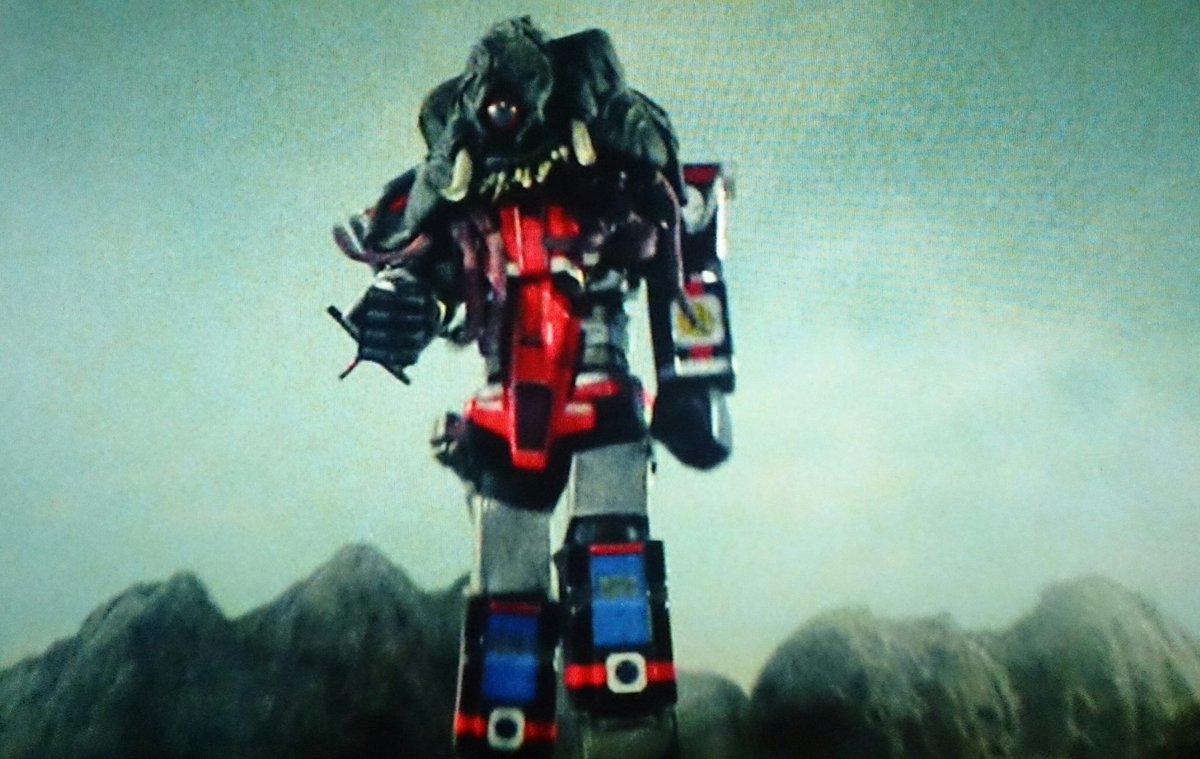 光戦隊マスクマン』第22話より。マスクマンの1号ロボのグレート