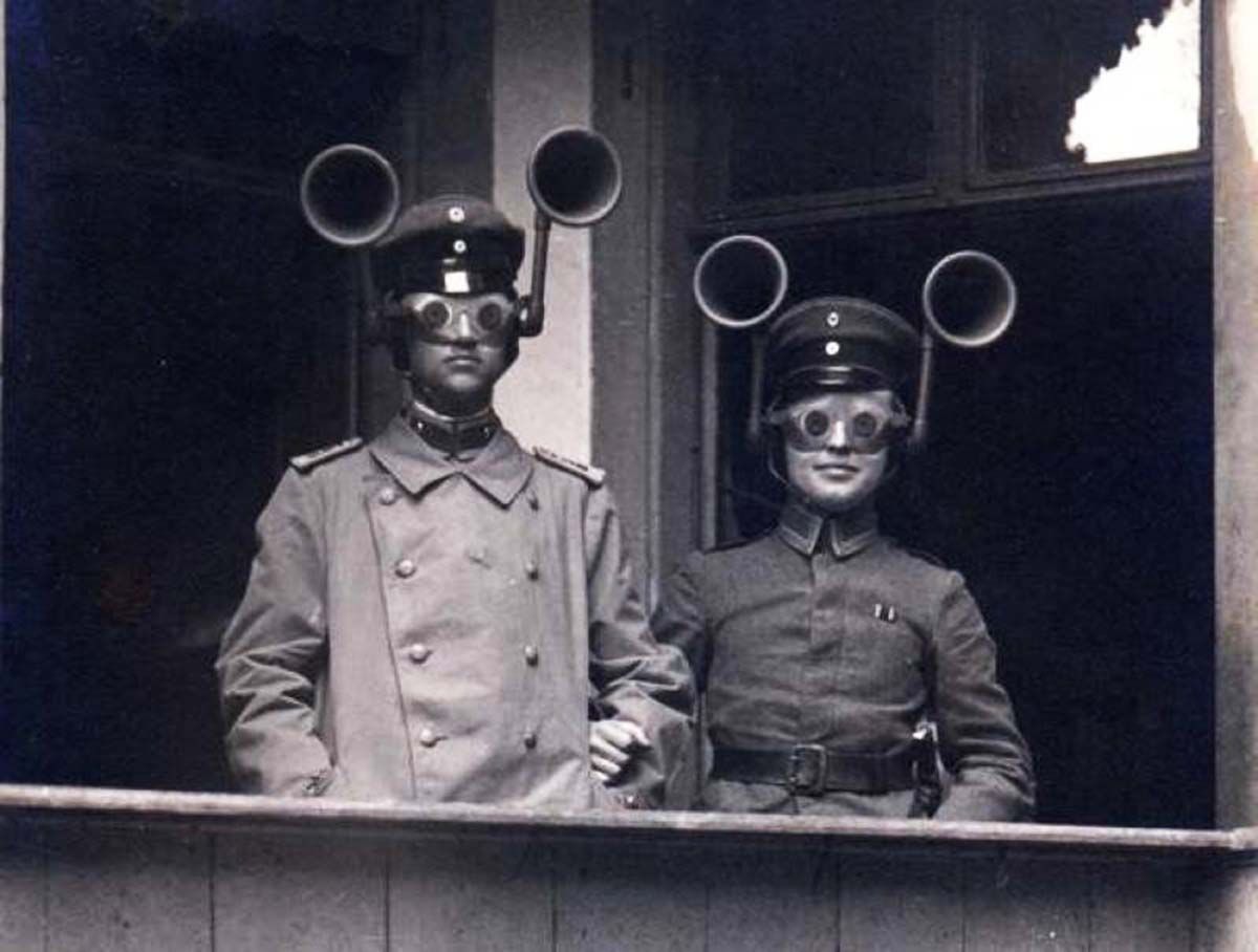 nameandplace's tweet photo. Long forgotten jobs. Aircraft detector! Imagine the concentration that was required!
#history #forgottenjobs
https://t.co/Xn2b3Ayvzn https://t.co/WNIoeNRaGE
