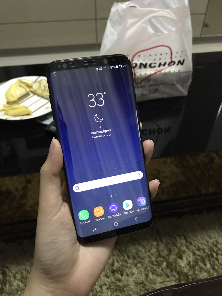 natly_iii's tweet photo. อานี่ไปถอย S8 มาใหม่ จากใจทาส apple คนนี้เลยนะ มันดีมากกก ถ่ายรูปแสงน้อยคือดี ชัดมากยิ่งหน้าชัดหลังเบลอคือสวย จับถนัดกว่า 7+ ด้วย https://t.co/TAC2vZXXSn