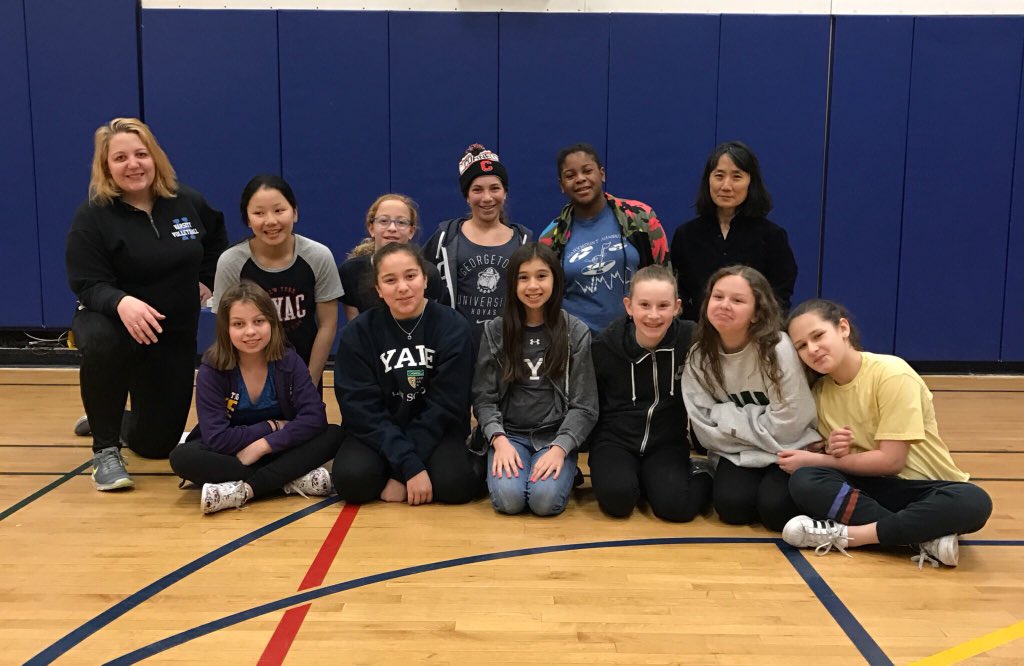 Hewitt_Hawks's tweet photo. 🏸After a week off for testing, our 5/6 team is back for 7am practices!🏸 #hewittgirlpower https://t.co/teKflGAyYa