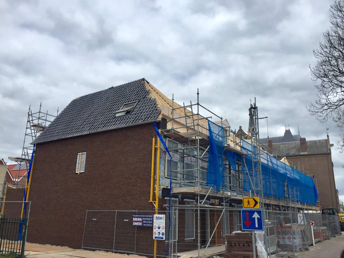 De woningen aan de Harinxmakade zijn bijna gereed. Aan de Singelzijde wordt nog druk gewerkt aan de royale binnenstadwoningen <a href="/gemeenteswf/">Súdwest-Fryslân</a>