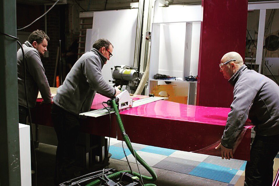 AbplasLtd's tweet image. #teamworktuesday !
#pvcwallcladding #shopdesign #interiordesign #commercialkitchen #bathroomdesign #kitchendesign #eventdesign #shopfitting