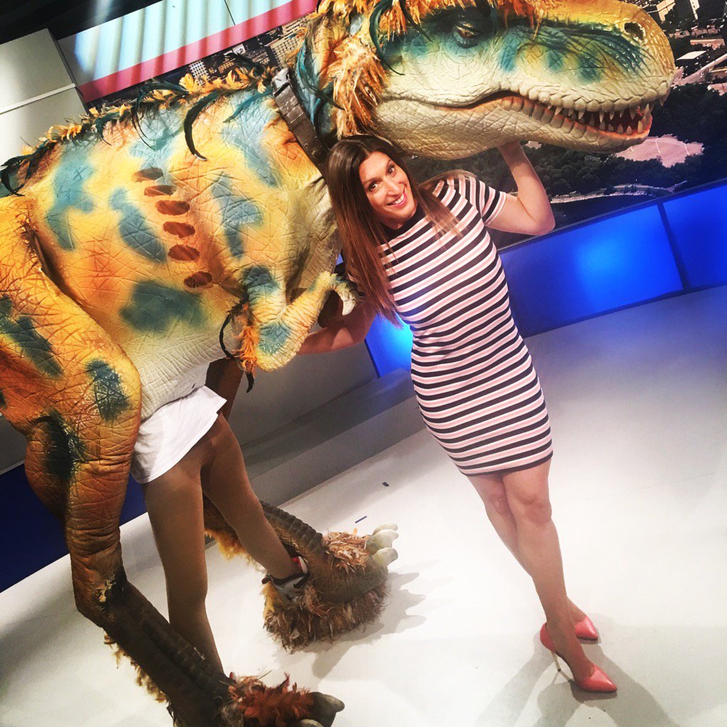 liannelaing's tweet photo. So many great things to take in at @OttawaKidsFest starting Wed-Sun- including this guy- @OttawaDino #kids #fun https://t.co/CwdKFiVJxT