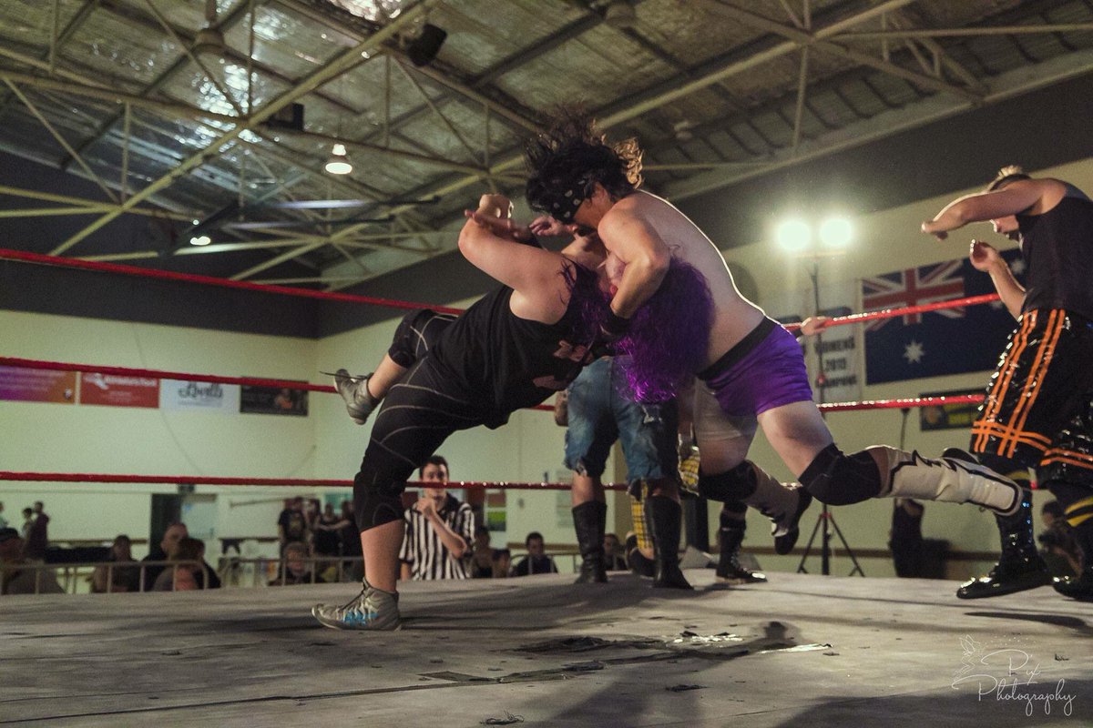 TheEricOwens's tweet photo. Is this a sign of what's to come at AAW presents Aftermath? Jules Canan being put in his place ... https://t.co/KrF0r2UOx1