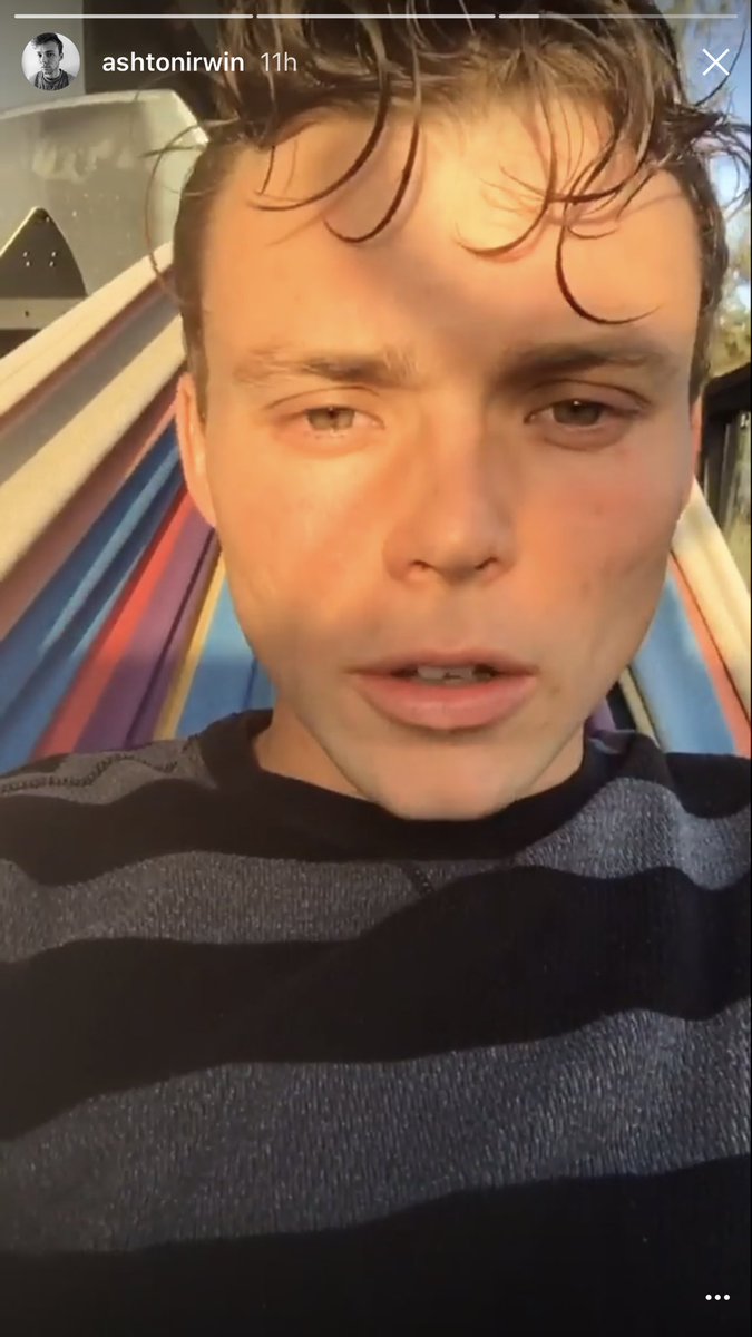 GabyHdz18_11's tweet photo. @Ashton5SOS @5SOS Ashton en historia de IG Daddy ASH 😏🔥❤️ siempre haciendo las cosas bien ❤️ #5SOS #5sosfam #5sosbbmas #5SOS3 #5sos3album https://t.co/0tVs2SQg2h