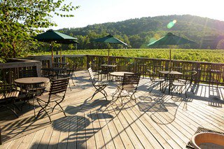 WhenInVirginia's tweet photo. Love #vawine? How about #vaspirits? The #BlueRidge Whiskey Wine Loop is a must for a #weekendgetaway #wheninva! https://t.co/4KeOu78G4Z https://t.co/13EEaY7Vt5