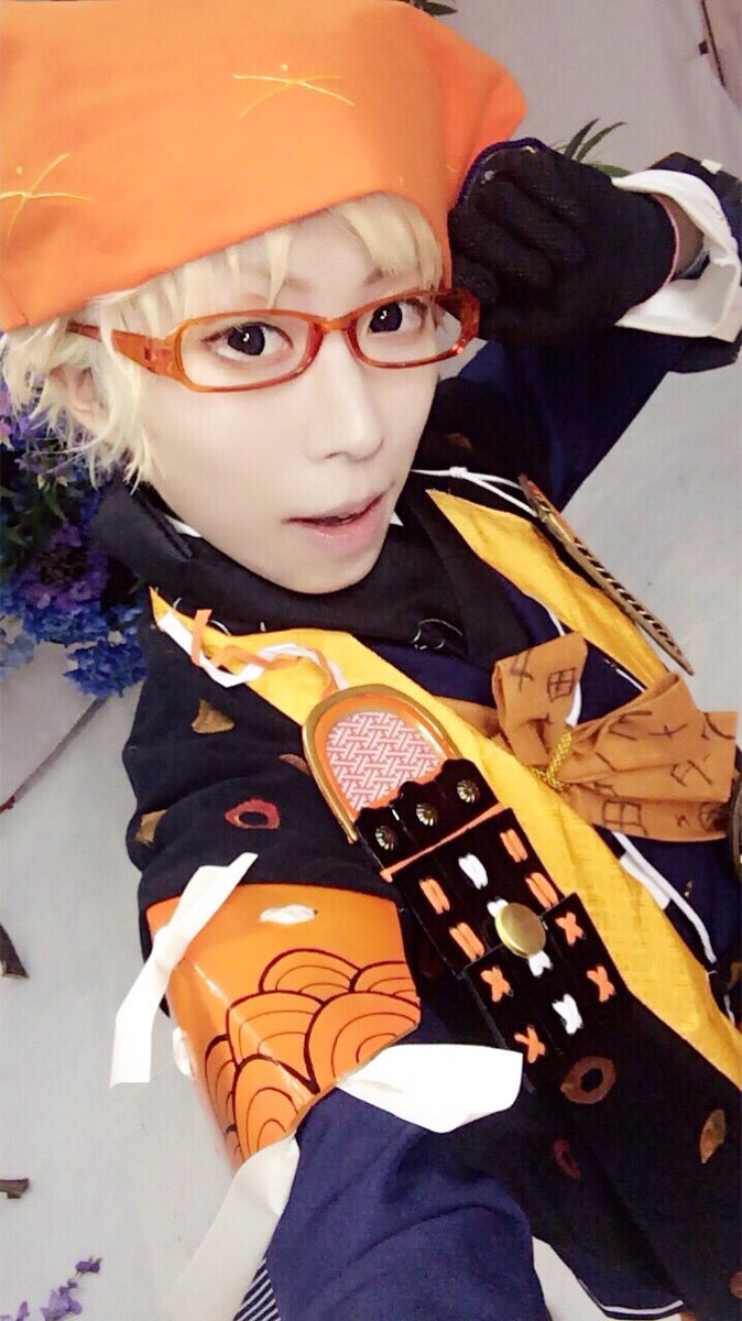 藤森蓮 コスプレイヤー Youtube 博多藤四郎製作 完成です 刀やウィッグの作り方レポートはまた別にまとめます٩ ๑ ᴗ ๑ ۶ 刀もタスキもかわいく出来て満足 蓮クリ造形