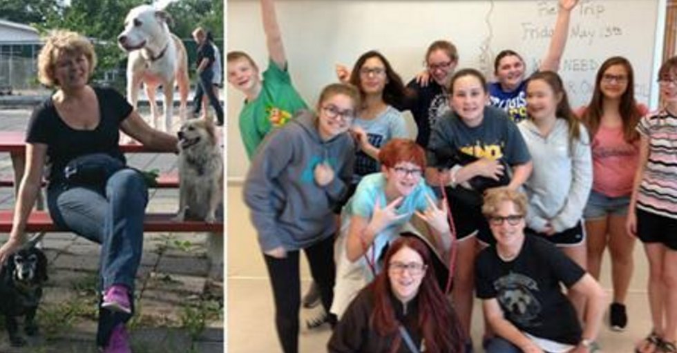 peta's tweet photo. If someone you know is teaching students to be kind to animals, #TeachKind wants to know! https://t.co/NLVB2SynHf #TeacherAppreciationWeek https://t.co/h43rG3EZ05