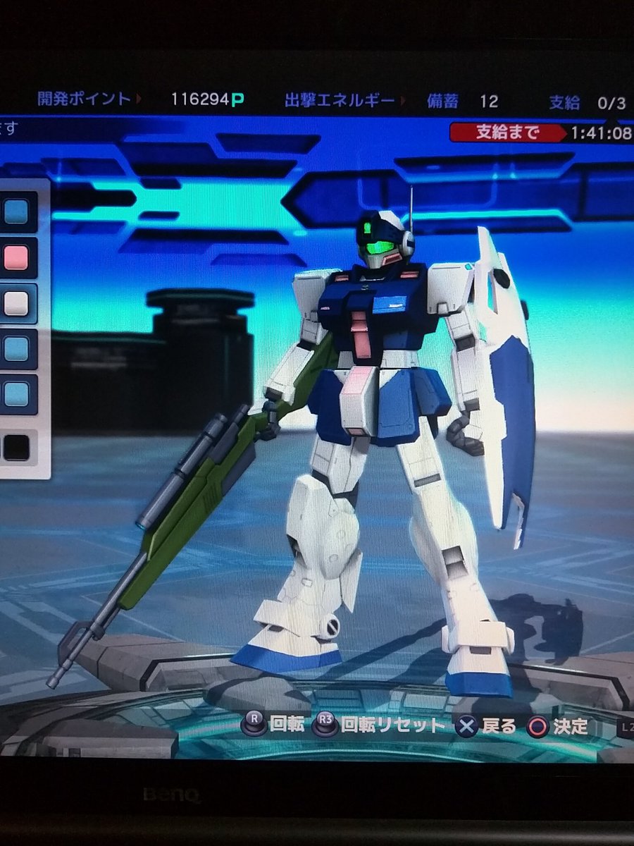 ザッキー Twitterren Mgジムスナイパー ホワイトディンゴ完成 Gジェネジェネシスのオリジナルキャラ仕様ということで ホワイトディンゴ隊4番機 バトルオペレーションnextのマイカラー要素も加えて仕上げてみました ガンプラ ガンプラはどんな自由な発想で