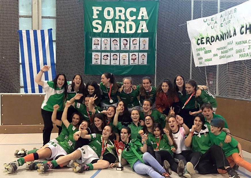 El fem 16 del @Hoqueisarda  es queda a tocar el títol de campió de Catalunya
bit.ly/2pg17ku #cerdanyola @sardaesports <a href="/SardaFem/">Cerdanyola Ok lliga</a>