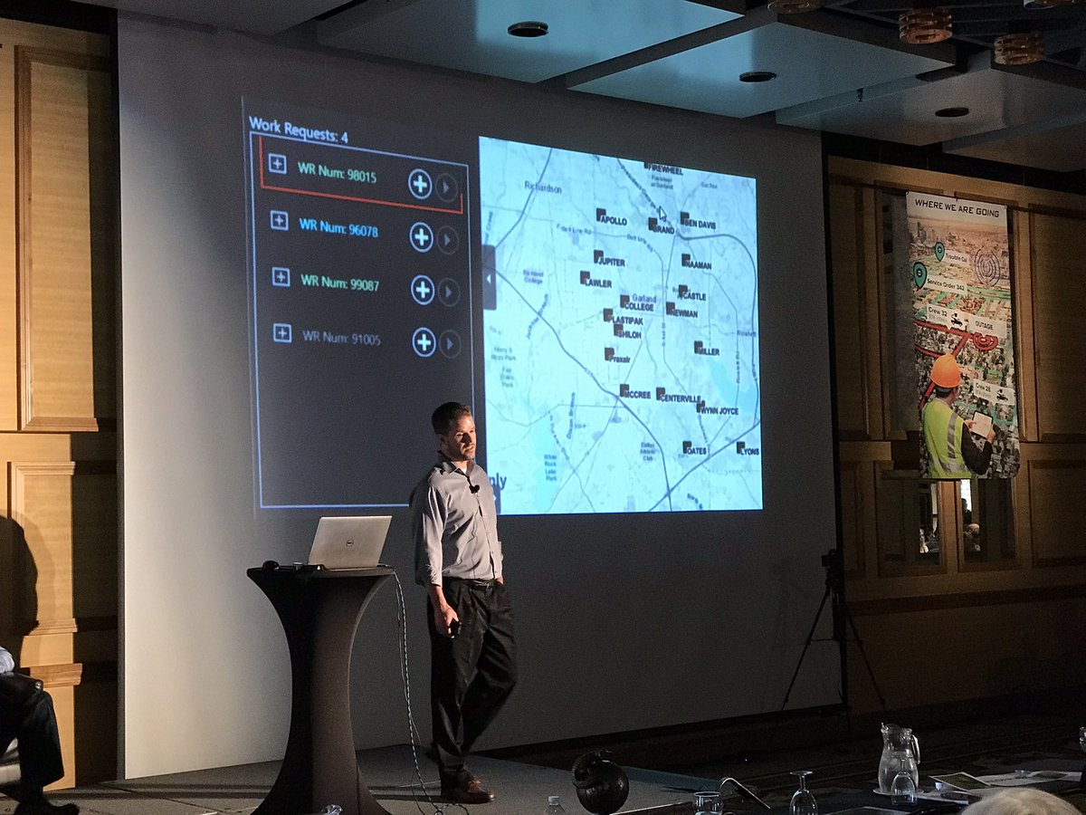 epochsg's tweet photo. Andy Wright demos the new #EpochField design tool at #SSPIlluminate https://t.co/0uyBLz5et5