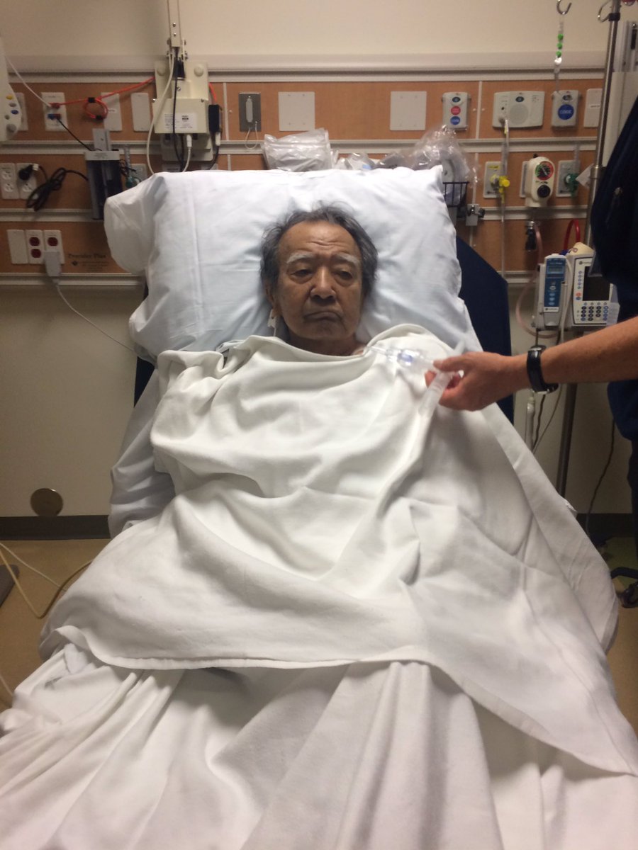 soozinbird's tweet photo. Wee hours of my Monday. #GetBetterPlease #LoveMyDad https://t.co/t5j6XsPh4U