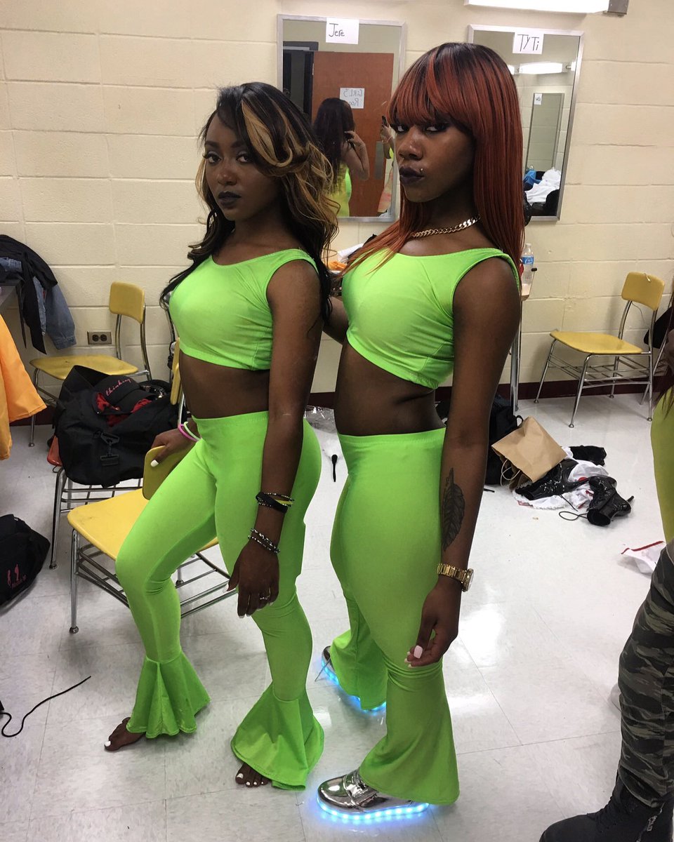 DunbarModelsInc's tweet photo. President @vintage_d1  and @mekaa_chu  ready to play .... designs by @jeriwood @PLDHS414 https://t.co/4VcuY0YV0p