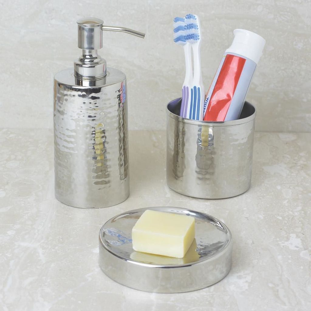 LondonHomeware's tweet photo. It's time for our MAY GIVEWAY! 
We are giving away the Hammersmith 3 piece bathroom set you see in the picture. So… https://t.co/BRdpe0NWfs https://t.co/g8b0bMlmVv